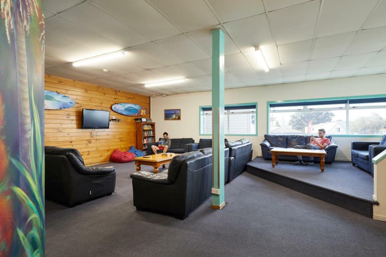 Pacific Coast Lodge And Backpackers Mount Maunganui Exterior foto